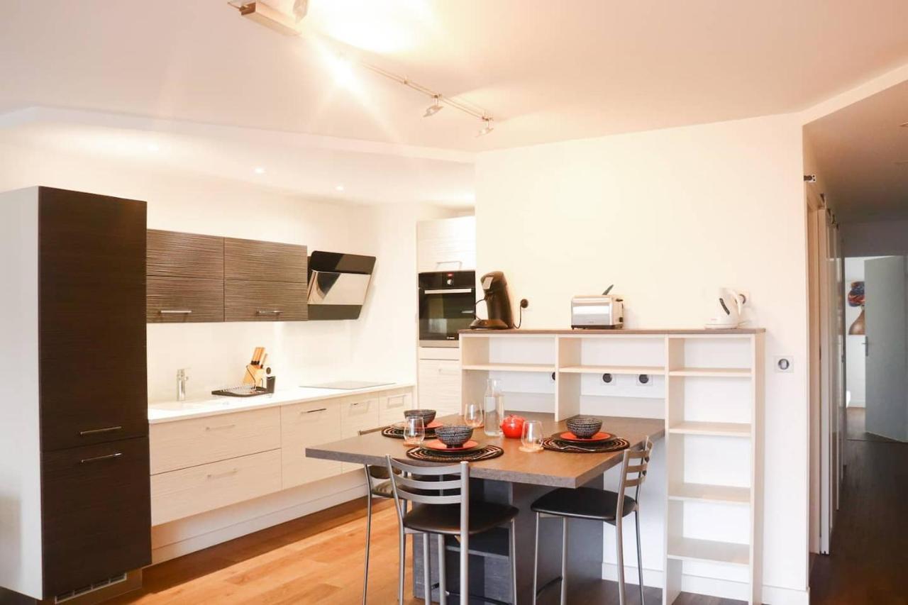 T3 Au Centre Ville Avec Balcon, Parking Gratuit Quimper Dış mekan fotoğraf
